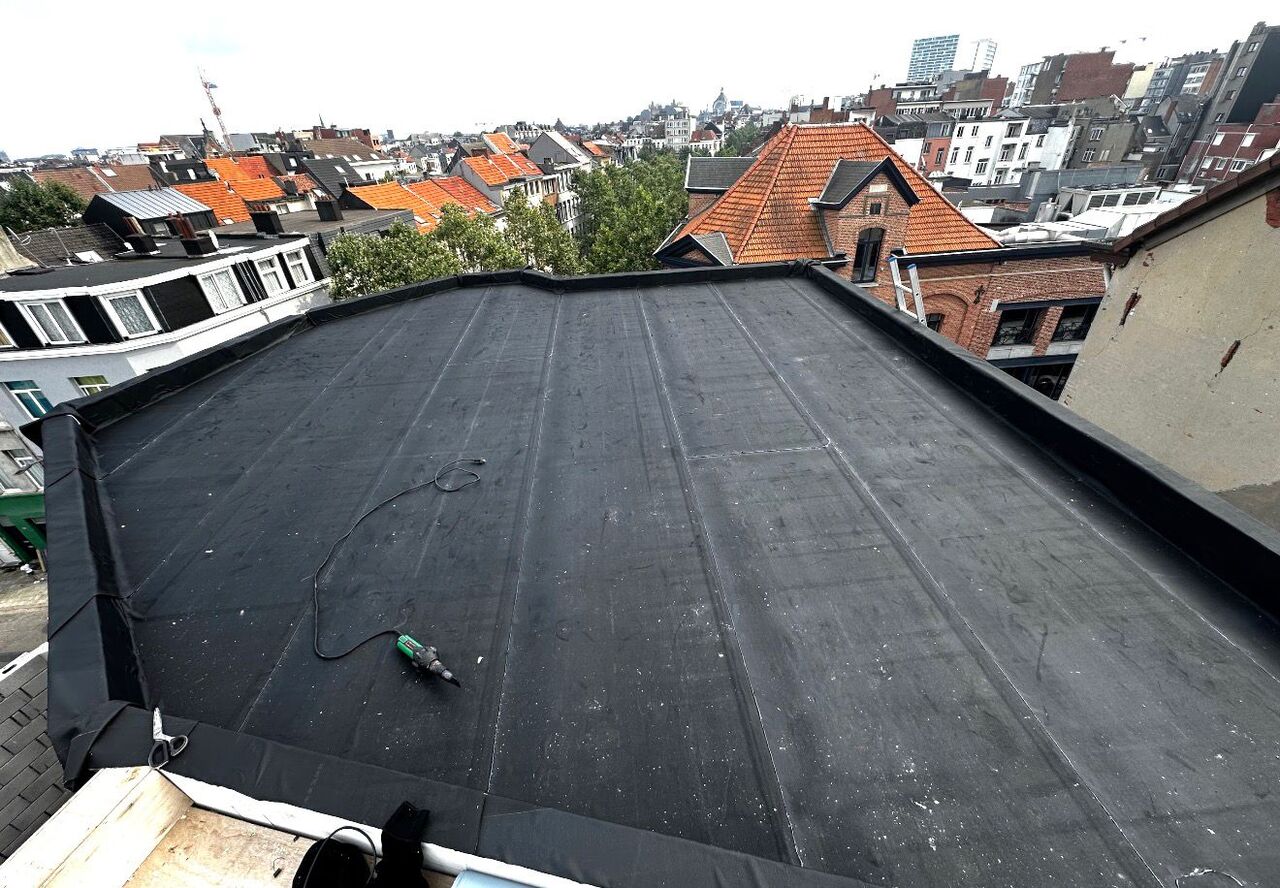 Peeters Services Daken