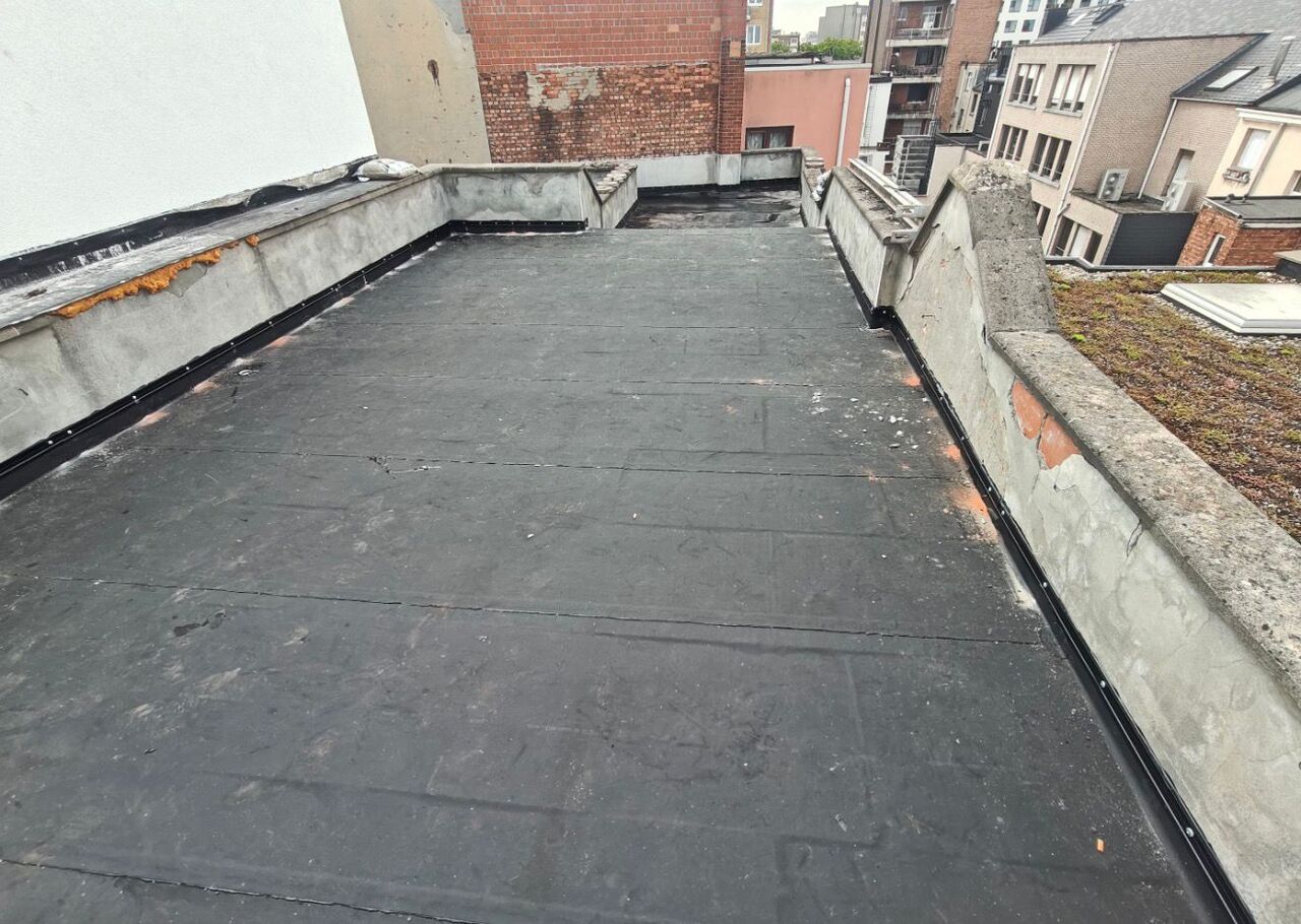 Peeters Services Daken